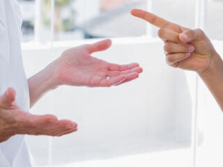 Brigaria com todos seus amigos? 