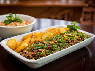 Se você pudesse escolher, qual desses famosos você levaria para almoçar na sua casa?