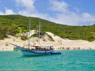 Qual desses famosos você levaria para um passeio na praia?